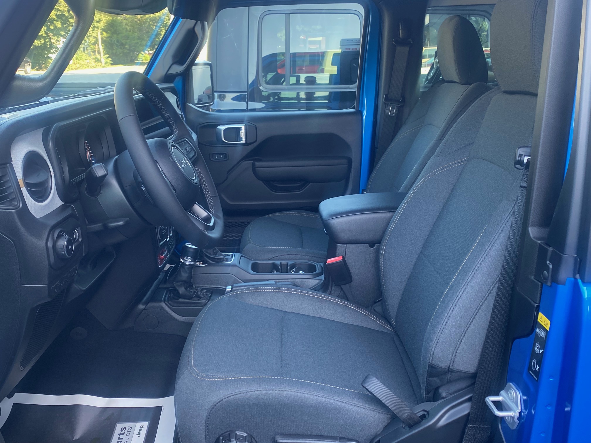 2025 Jeep Wrangler 2-Door Willys - Photo 10