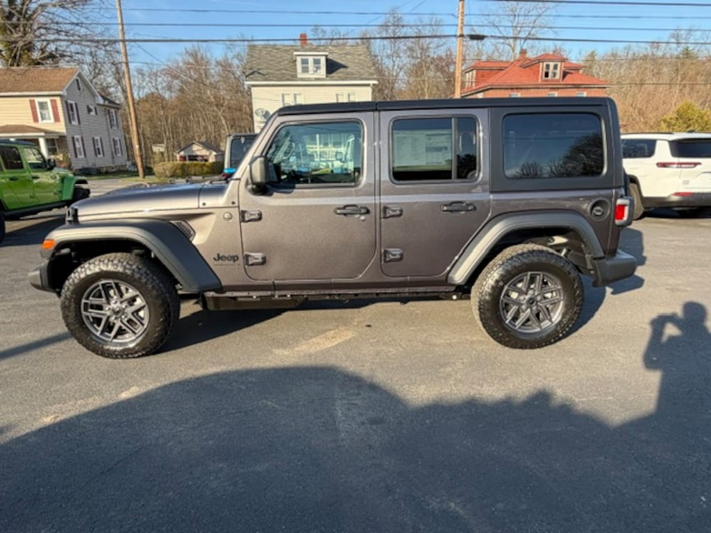 New 2026 Jeep Wrangler Sport S Sport Utility