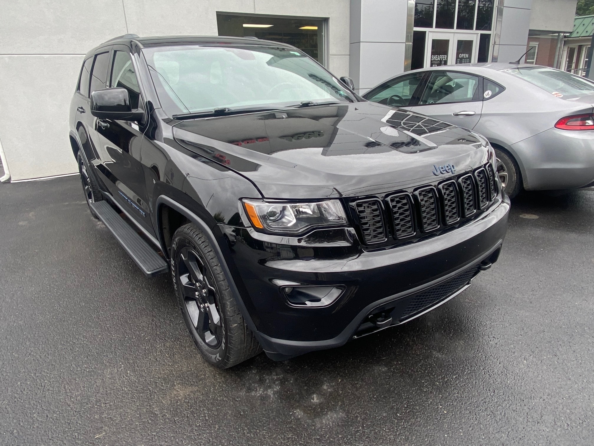 Used 2018 Jeep Grand Cherokee Upland with VIN 1C4RJFAG3JC482353 for sale in Mifflintown, PA
