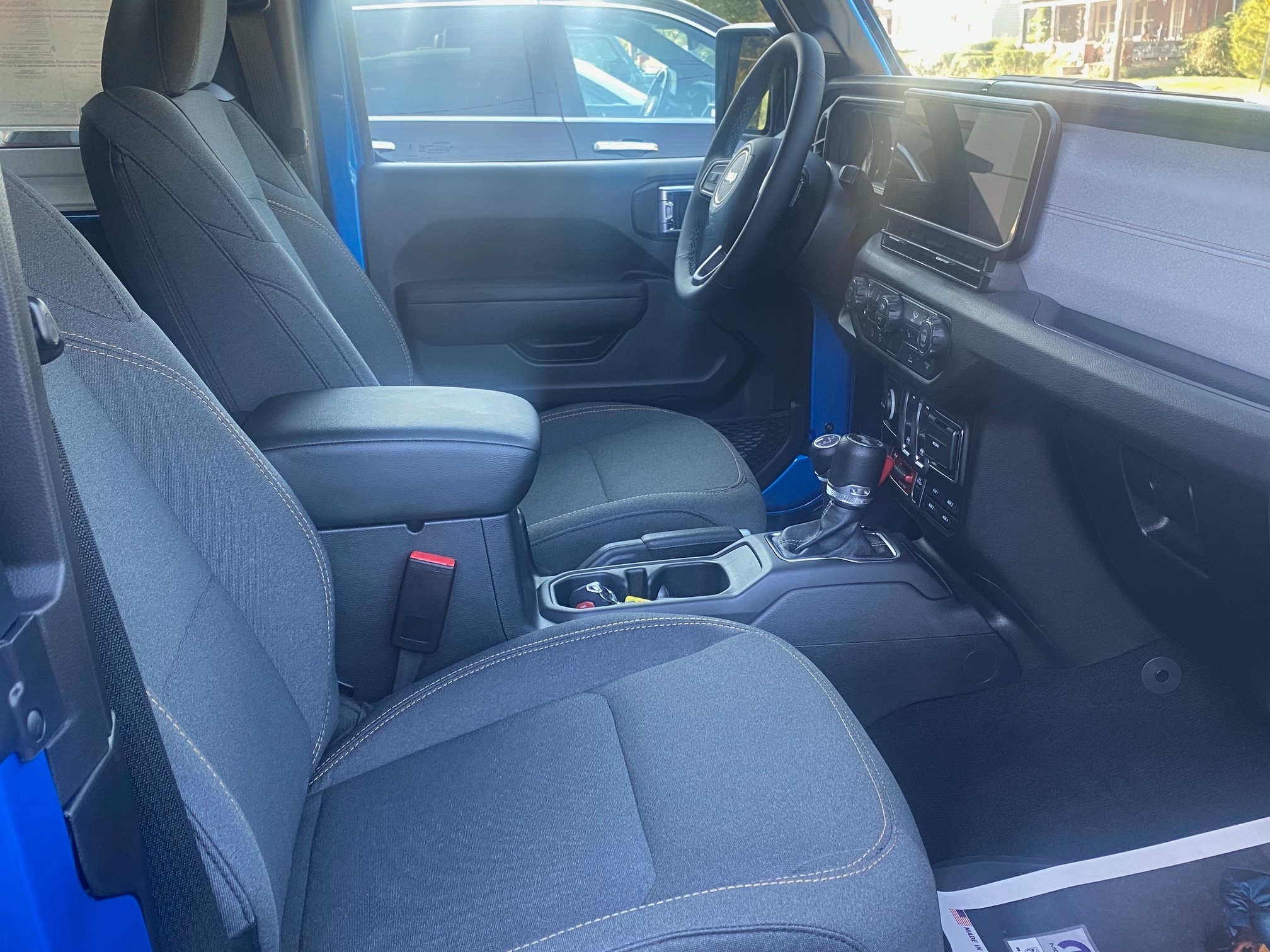 2025 Jeep Wrangler 2-Door Willys - Photo 8