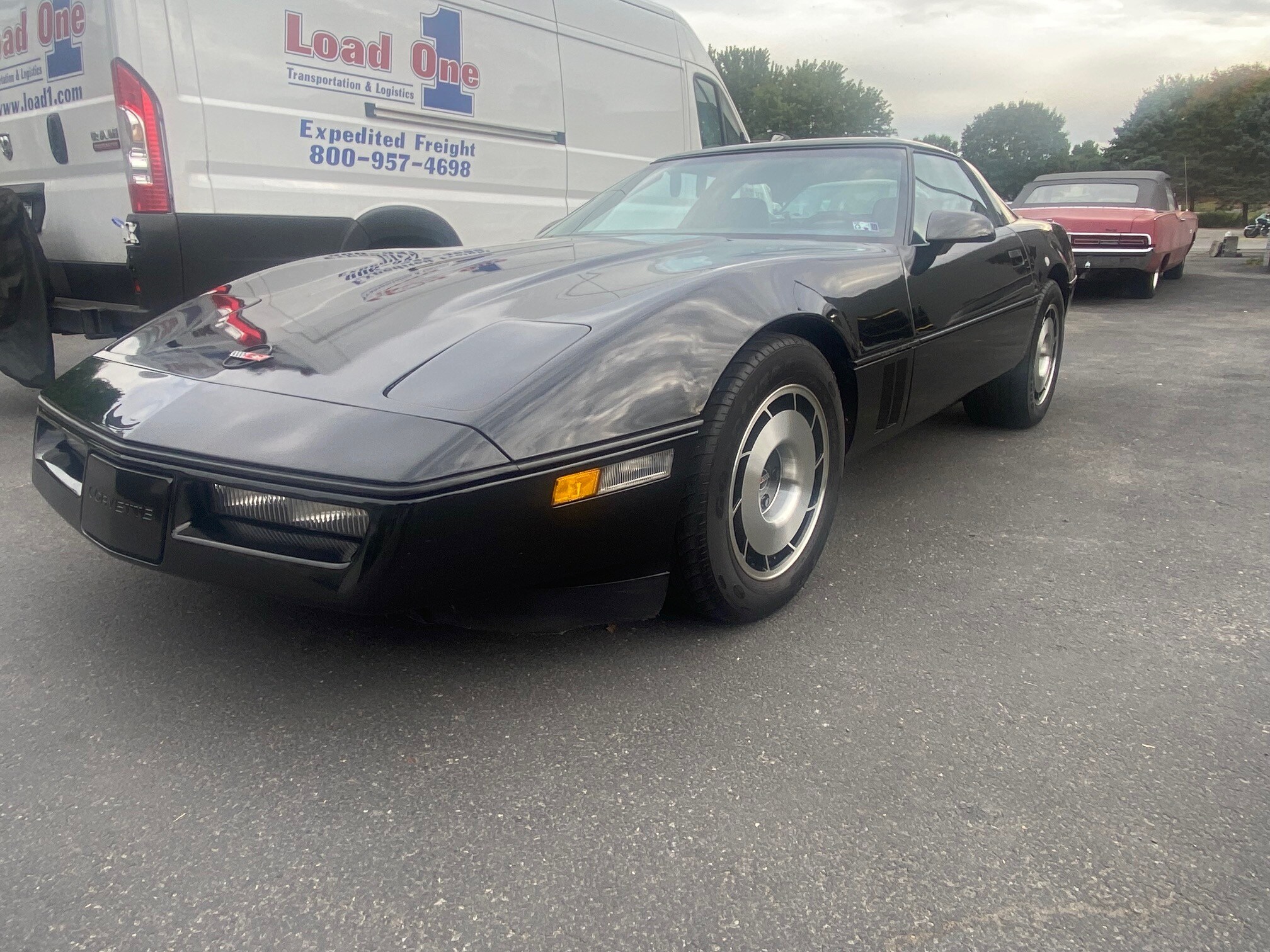 1985 Chevrolet Corvette photo 3
