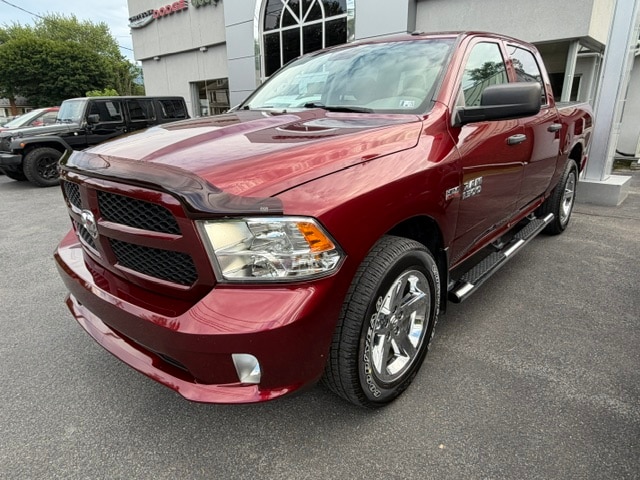 2016 RAM 1500 Express 4x4 Crew Cab 5'7's photo