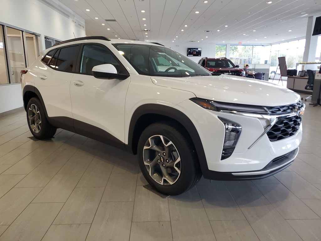 New 2026 Chevrolet Trax LT SUV