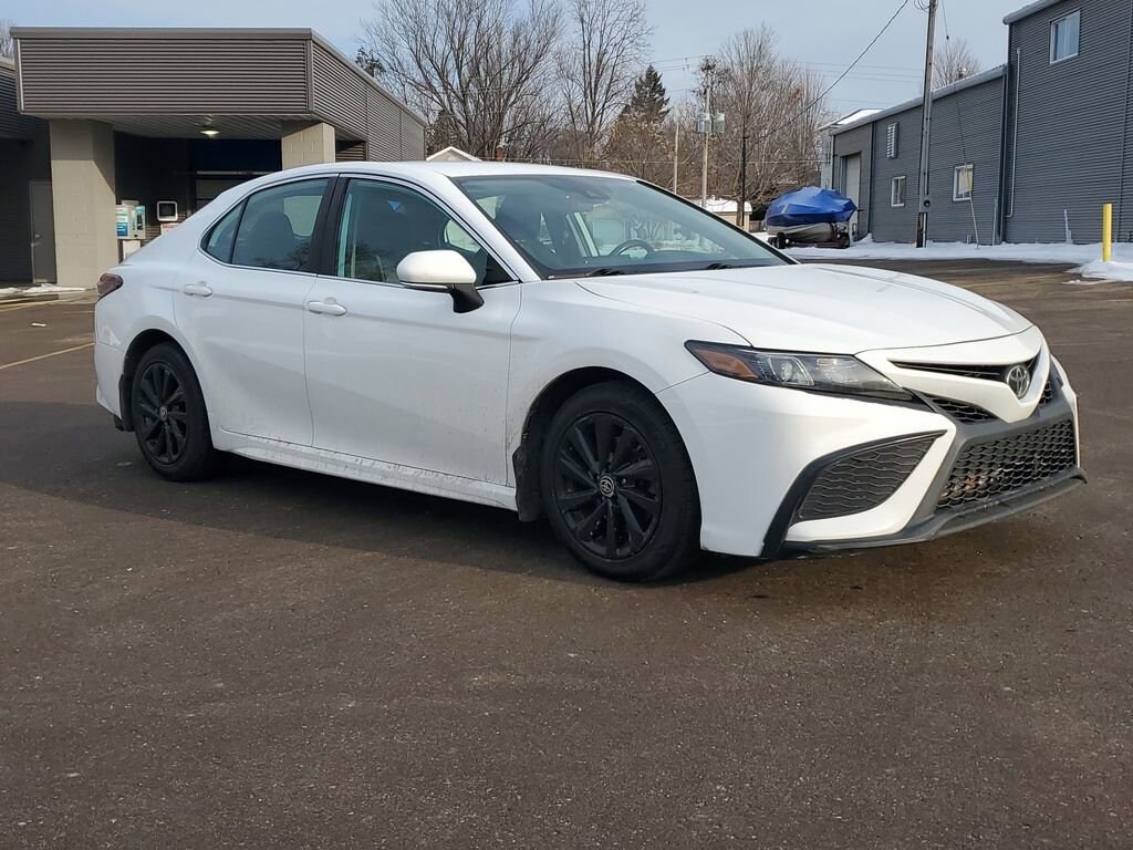 Used 2021 Toyota Camry SE