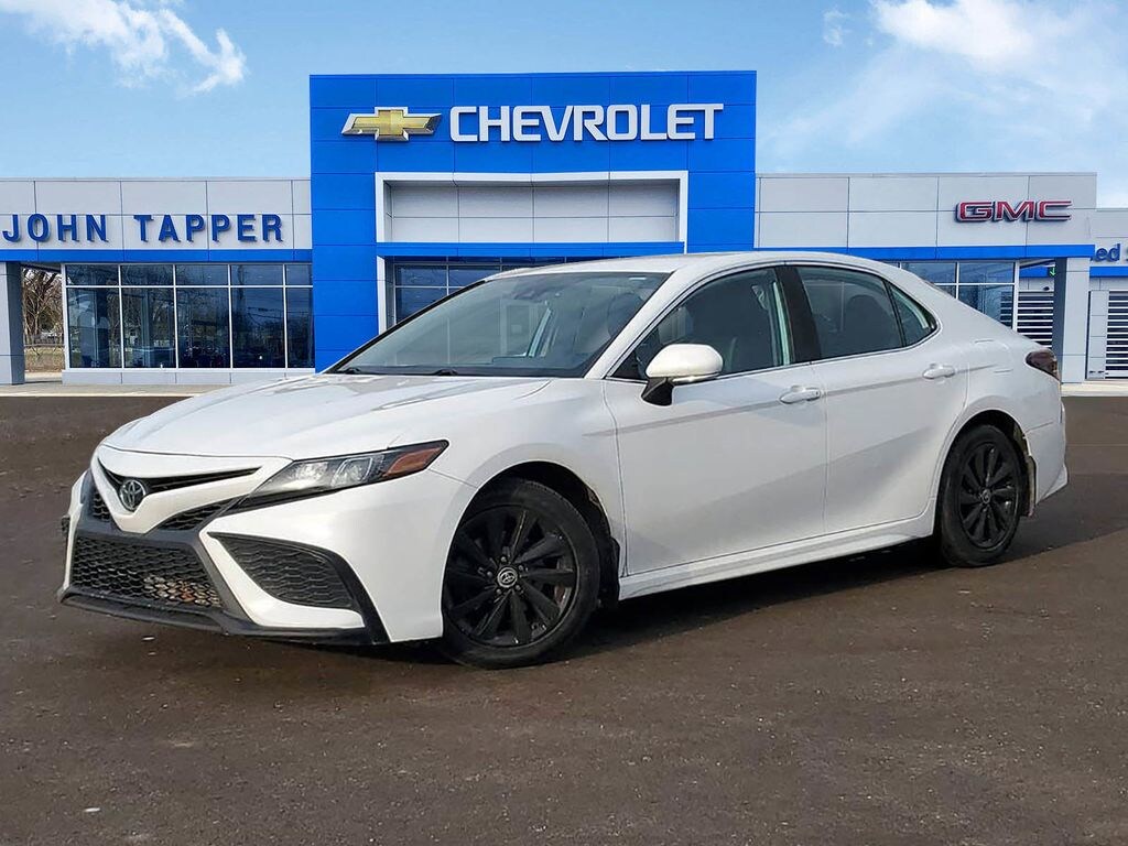 Used 2021 Toyota Camry SE