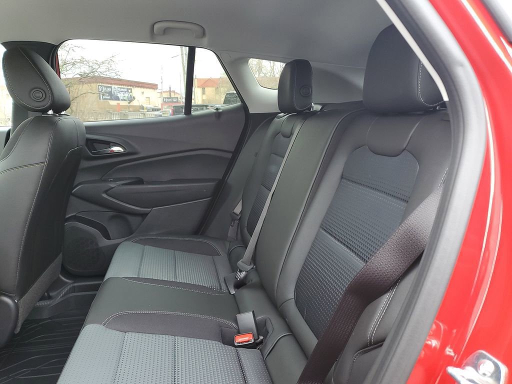 2026 Chevrolet Trax LT - Photo 9