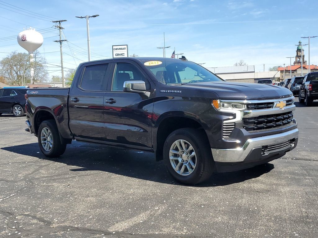 Used 2022 Chevrolet Silverado 1500 LT with VIN 1GCUDDED3NZ610213 for sale in Paw, MI