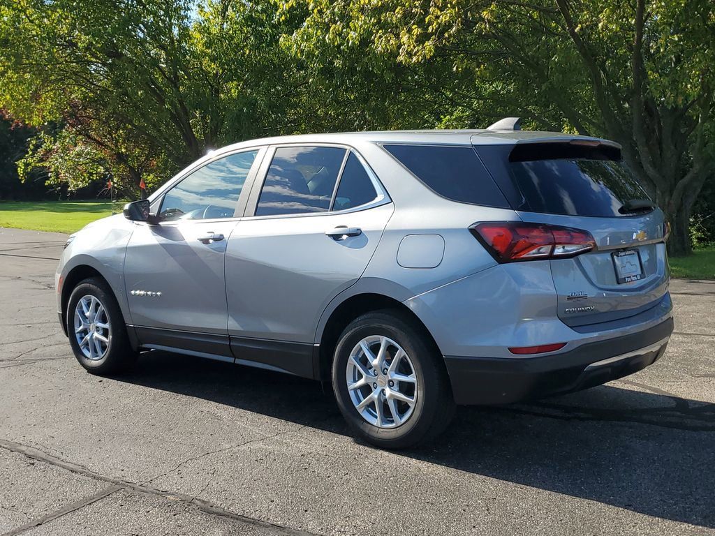 2023 Chevrolet Equinox LT photo 4
