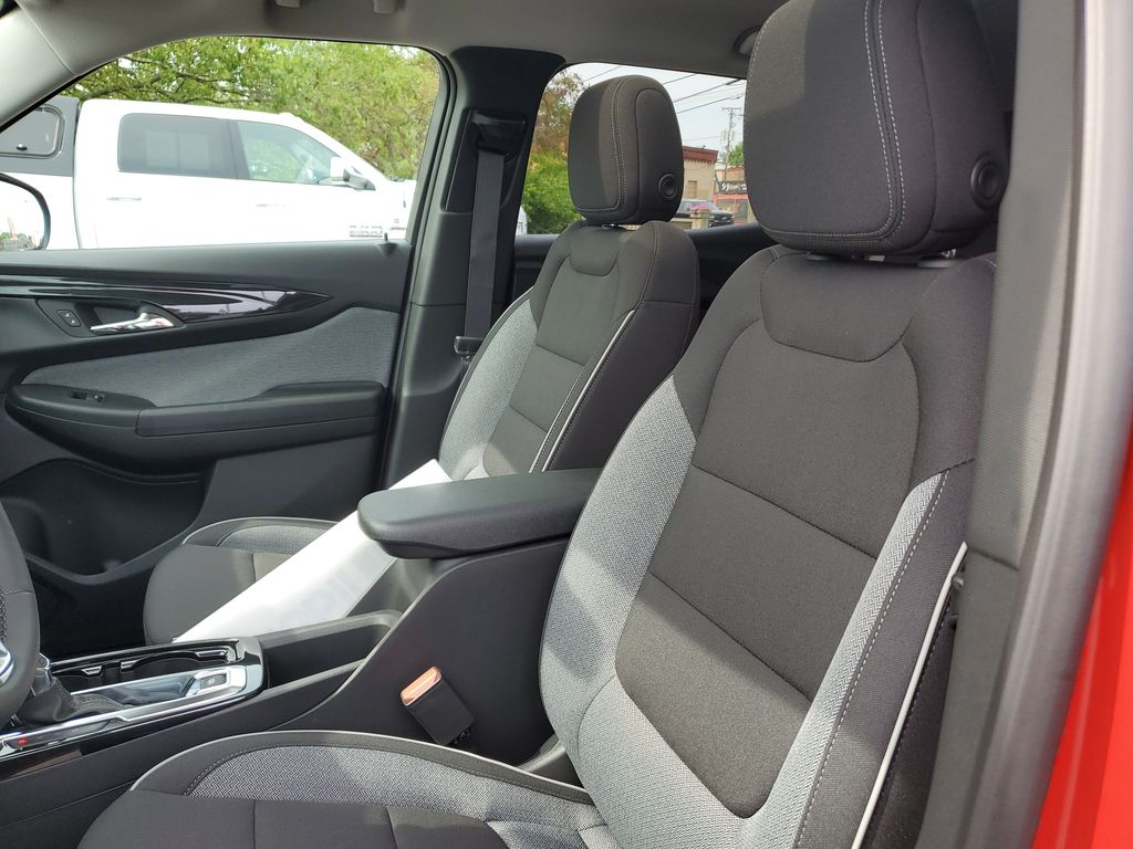 2026 Chevrolet Trailblazer LT - Photo 16