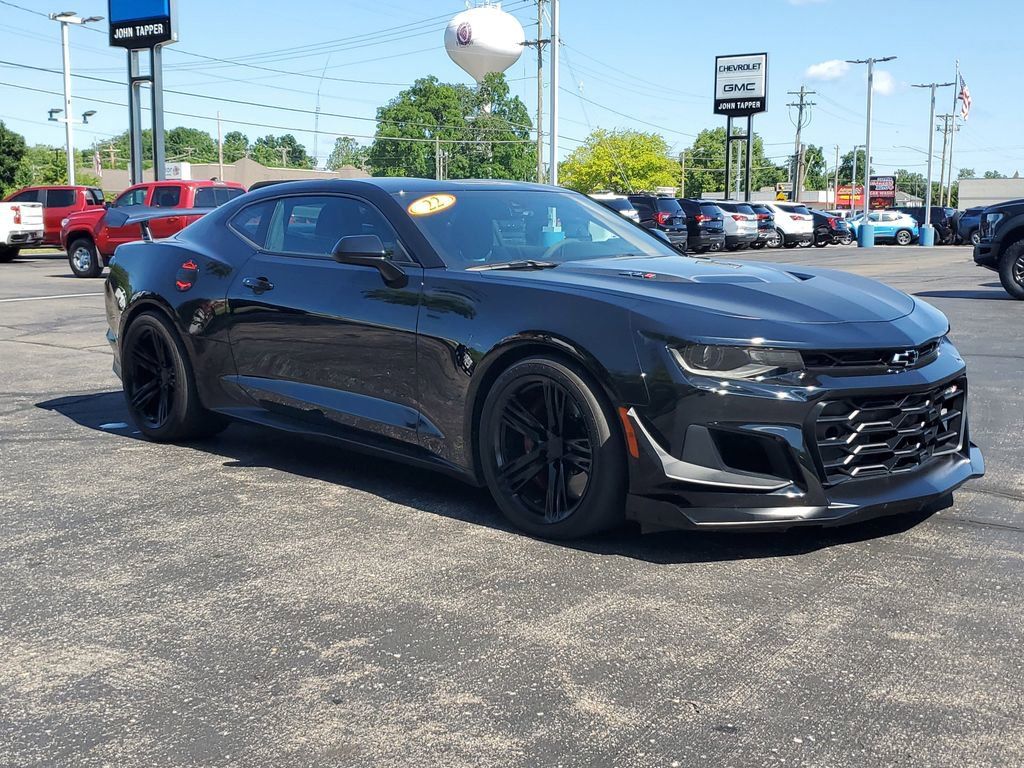 Used 2022 Chevrolet Camaro ZL1 with VIN 1G1FK1R64N0103830 for sale in Paw, MI