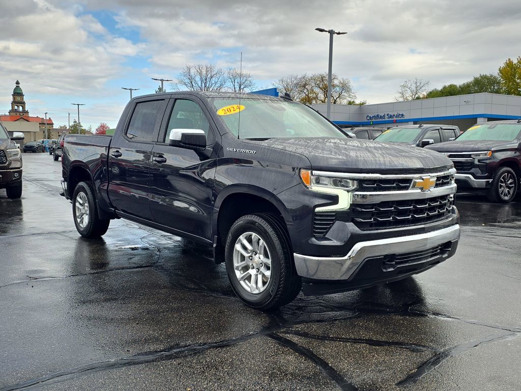 2024 Chevrolet Silverado 1500 LT photo 2