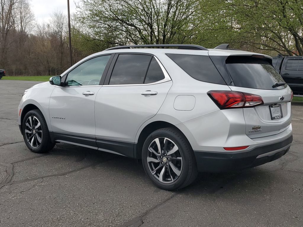2022 Chevrolet Equinox LT photo 4