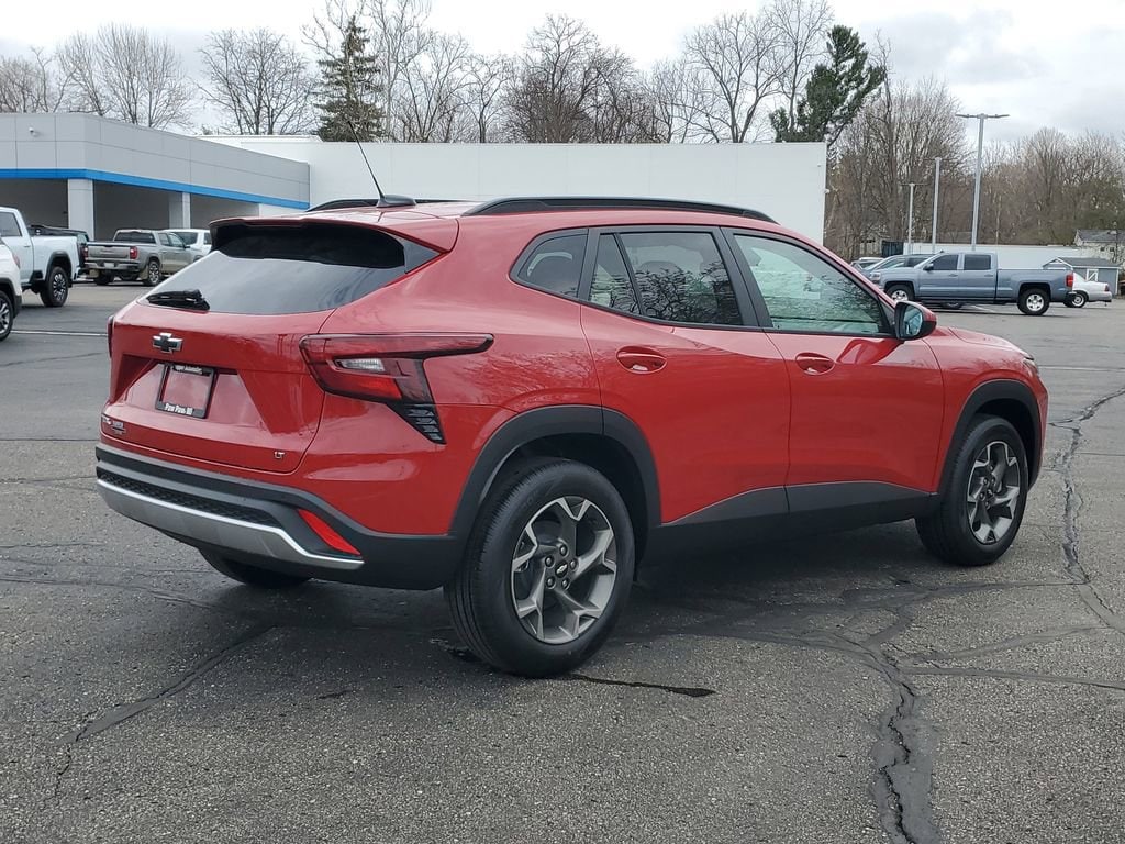2026 Chevrolet Trax LT - Photo 4