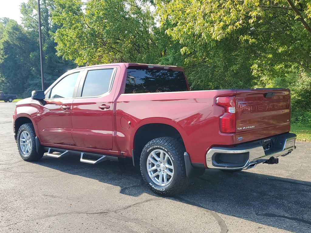 2019 Chevrolet Silverado 1500 LT photo 4
