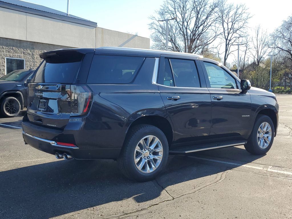 2025 Chevrolet Tahoe Premier photo 3
