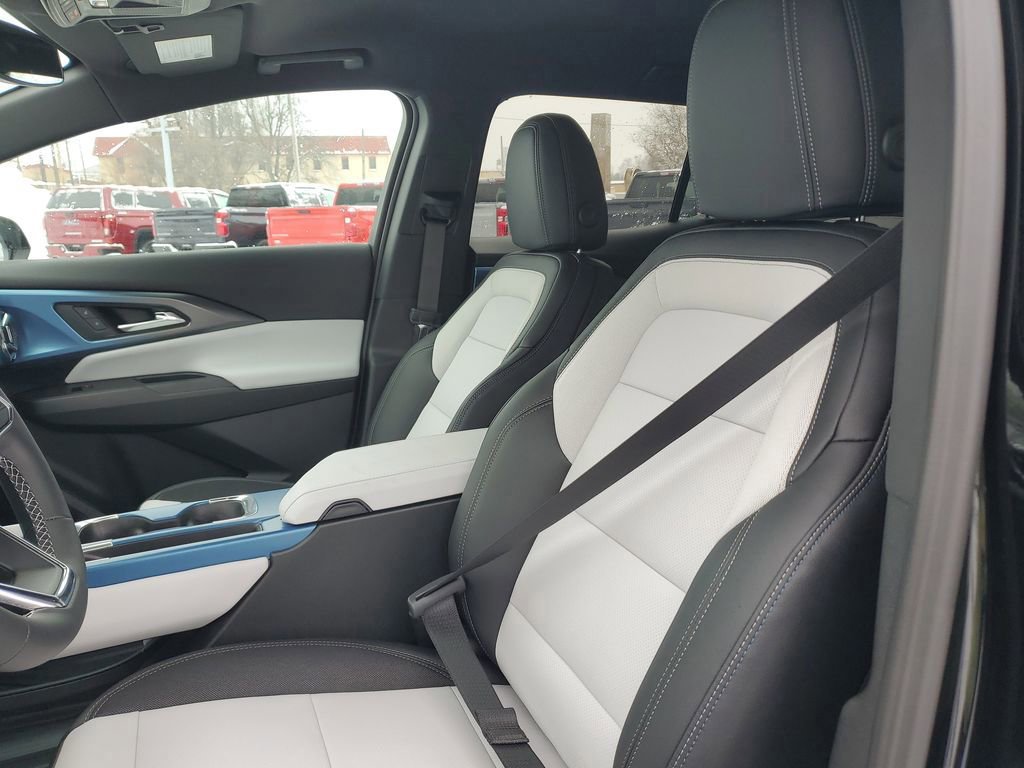 2026 Chevrolet Equinox EV 2LT - Photo 13