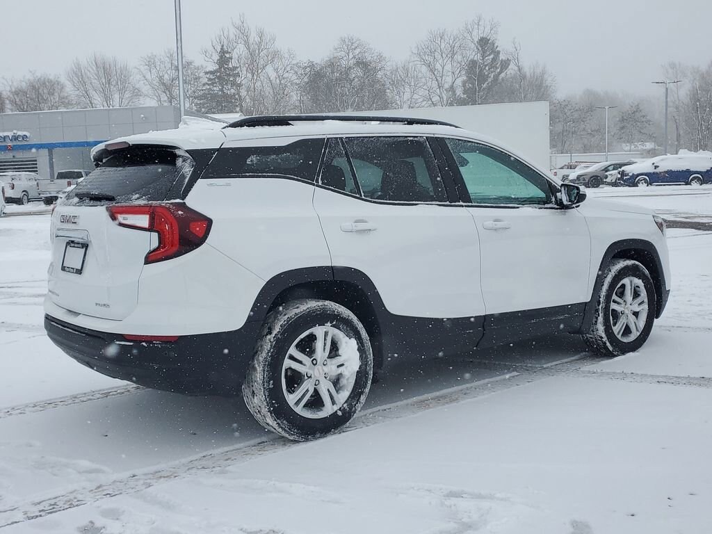 Used 2022 GMC Terrain SLE SUV