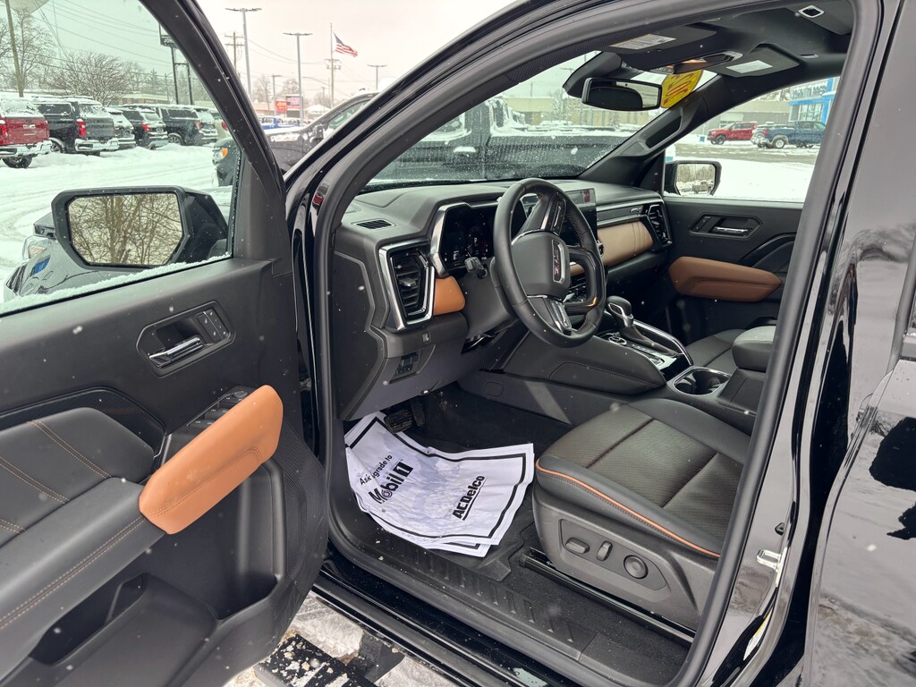 Used 2024 GMC Canyon AT4 Truck