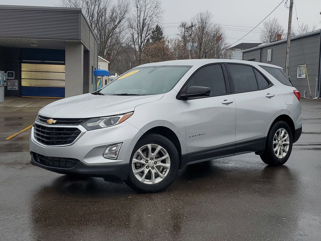 2018 Chevrolet Equinox LS's photo