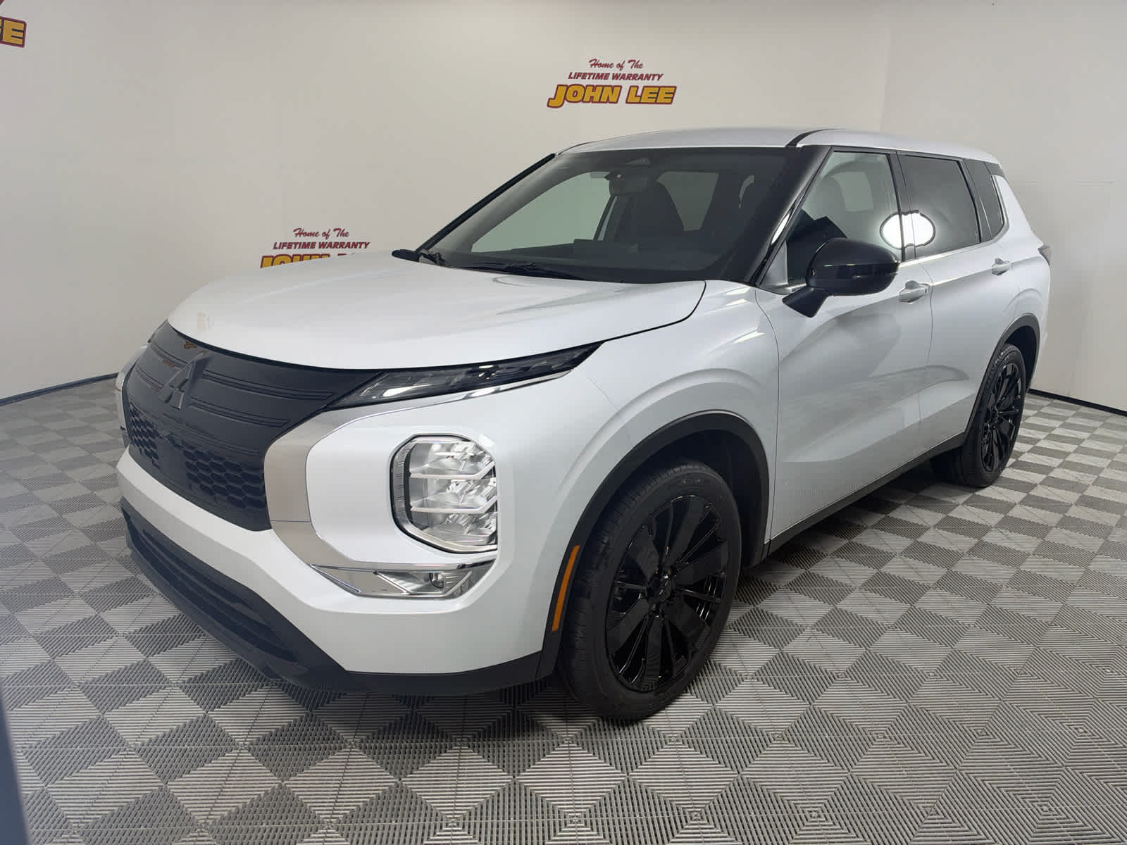 2026 Mitsubishi Outlander