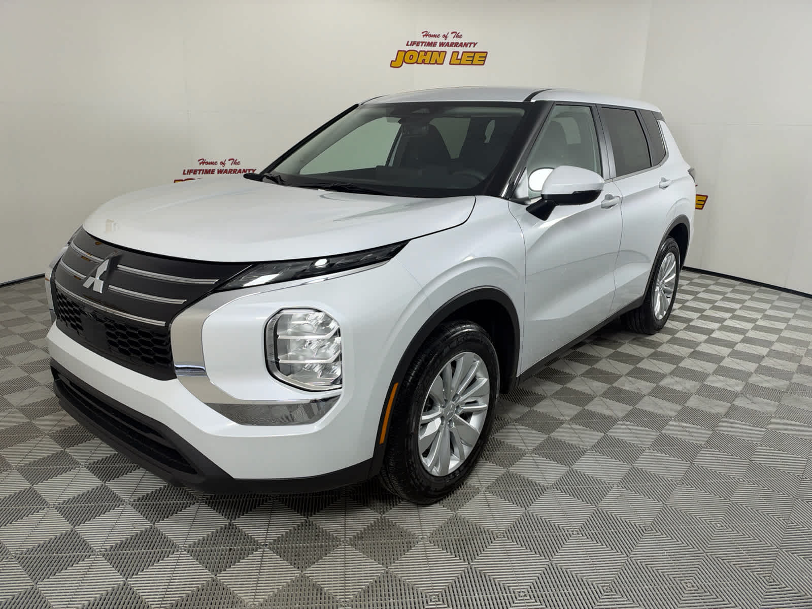 2026 Mitsubishi Outlander