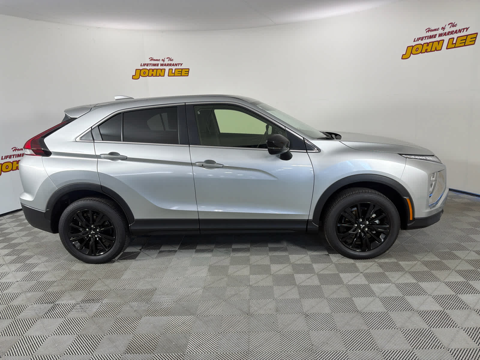 2026 Mitsubishi Eclipse Cross LE - Photo 7