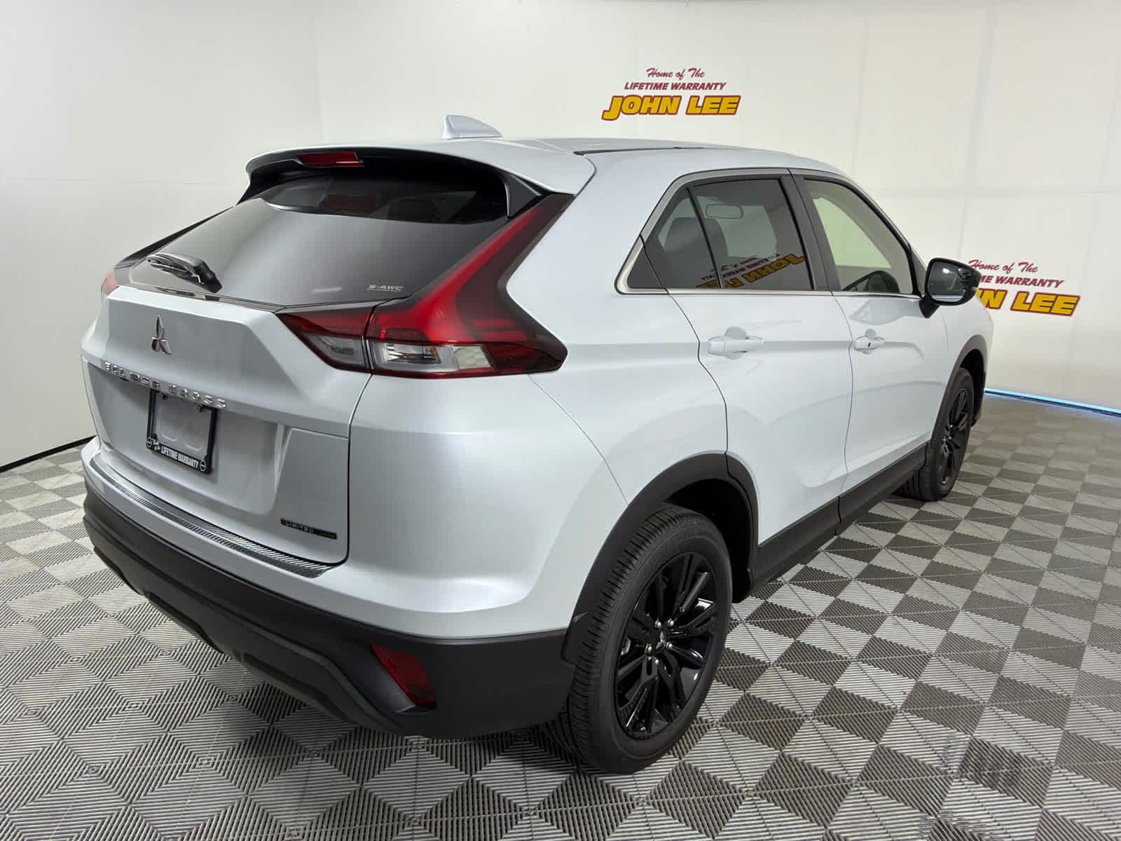 2026 Mitsubishi Eclipse Cross LE - Photo 6