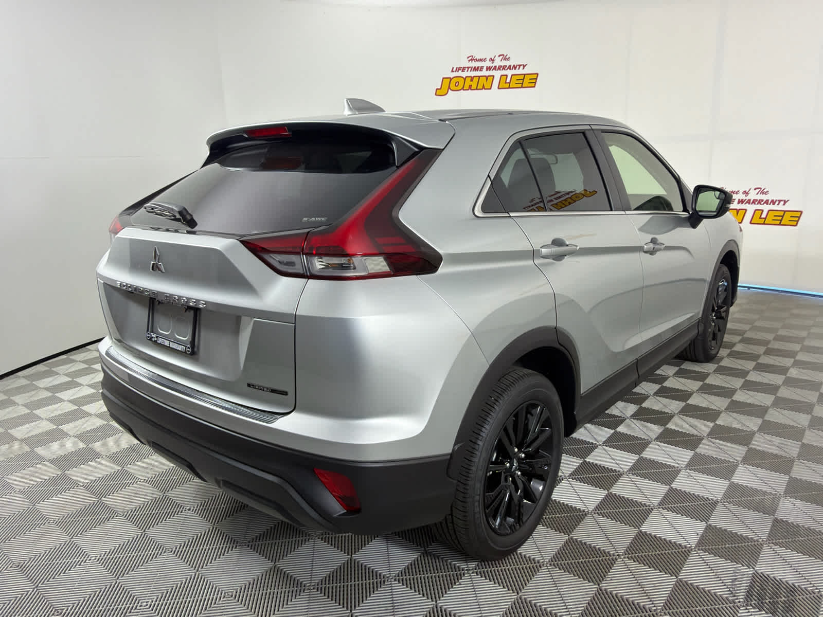 2026 Mitsubishi Eclipse Cross LE - Photo 6