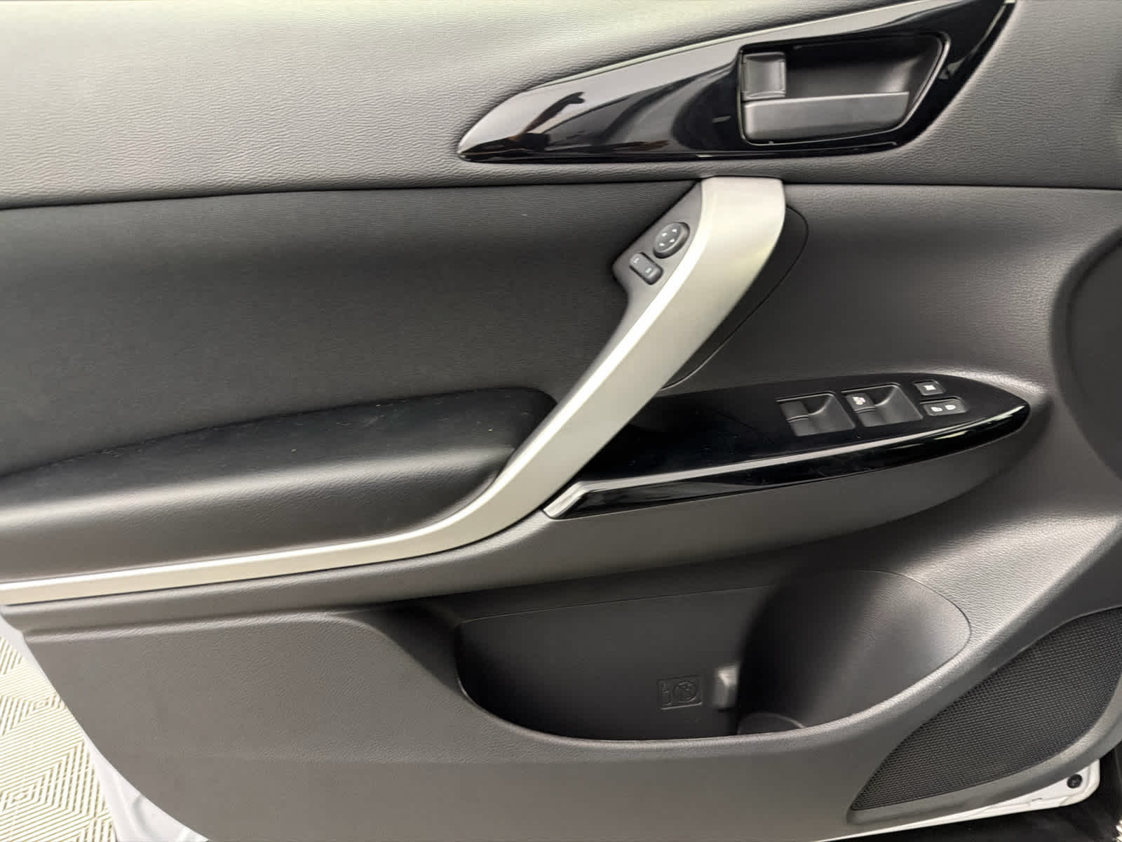 2026 Mitsubishi Eclipse Cross LE - Photo 22