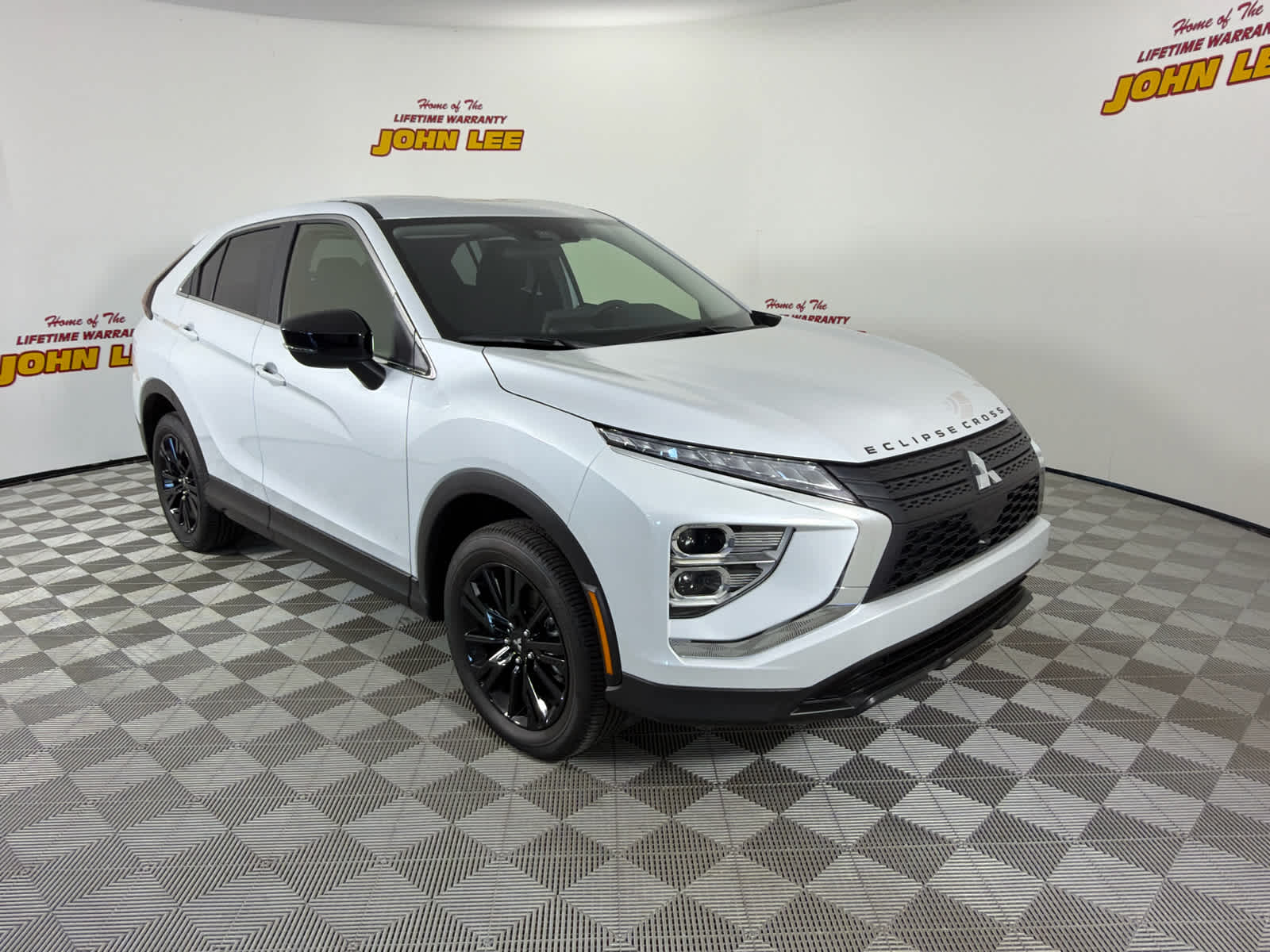 2026 Mitsubishi Eclipse Cross LE - Photo 8