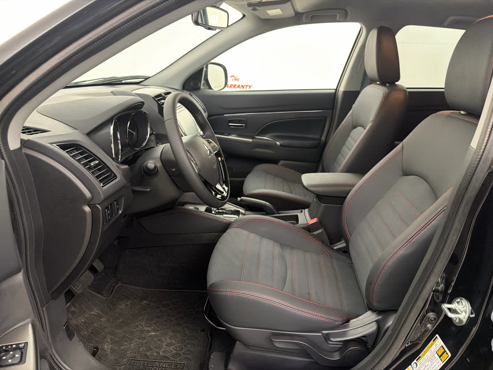 2026 Mitsubishi Outlander Sport SE - Photo 13