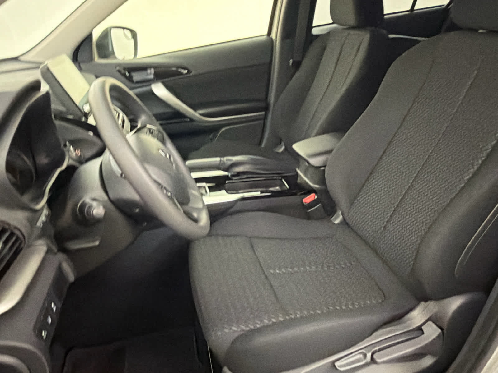 2026 Mitsubishi Eclipse Cross LE - Photo 13