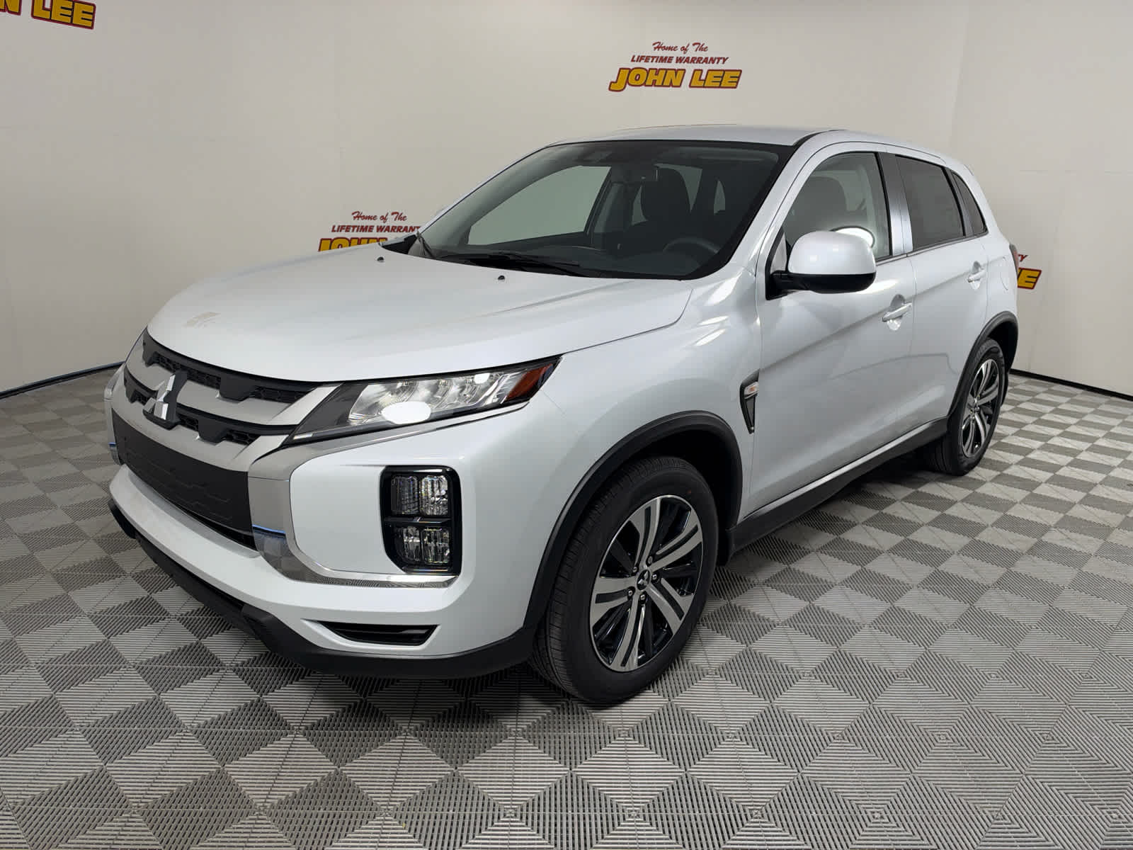 2027 Mitsubishi Outlander Sport ES