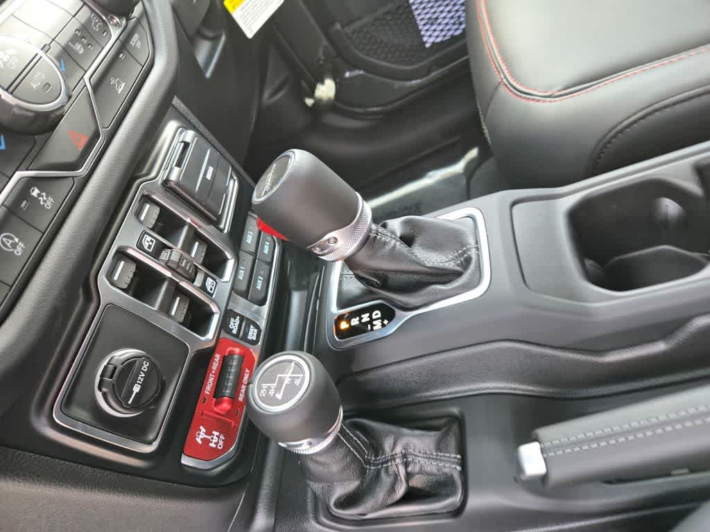 Thumbnail: 2026 Jeep Gladiator - 11