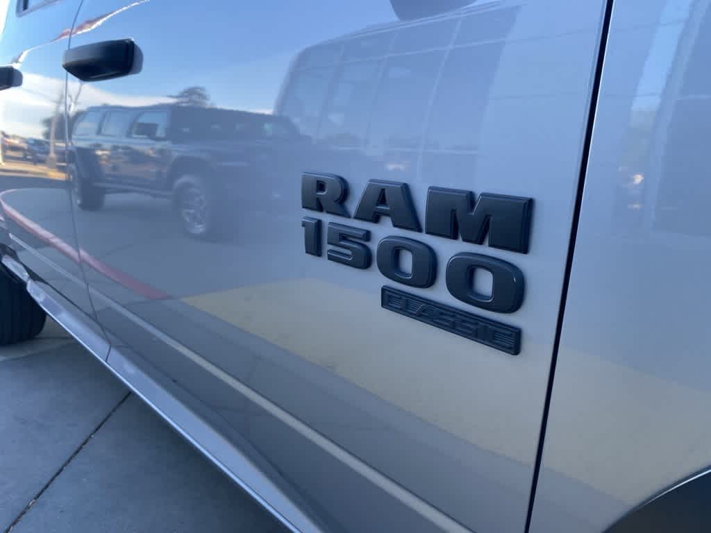 Thumbnail: 2022 RAM 1500 Classic - 12