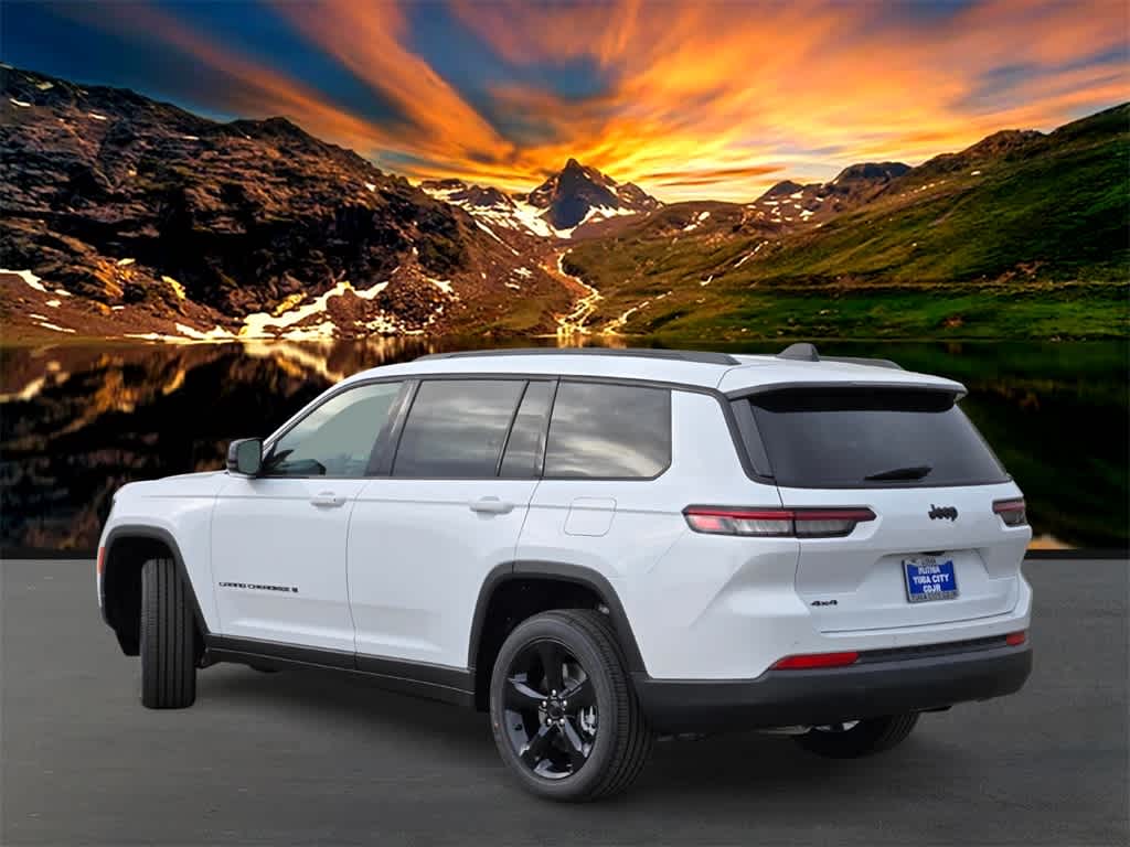 Thumbnail: 2025 Jeep Grand Cherokee - 4