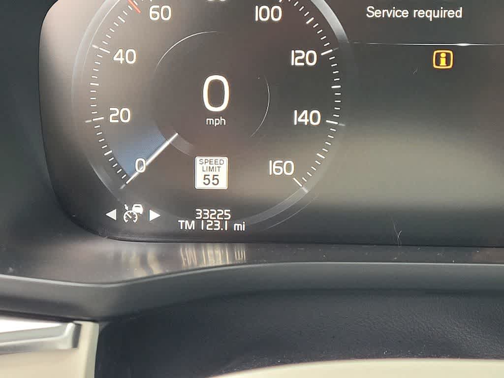 Thumbnail: 2018 Volvo XC60 - 20