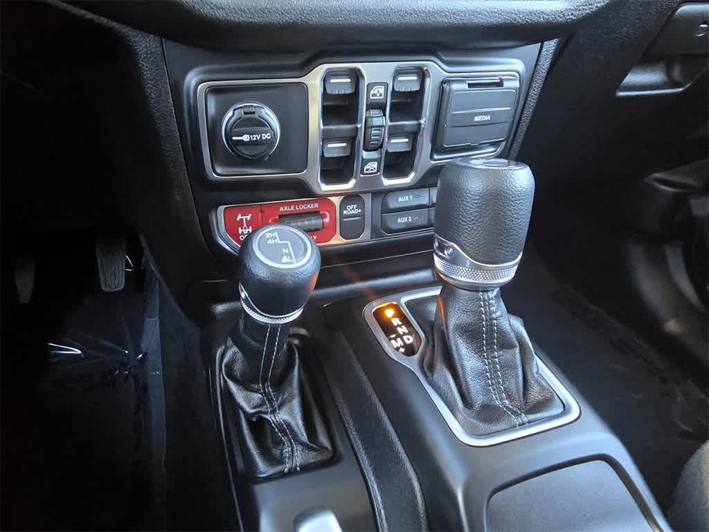 Thumbnail: 2026 Jeep Wrangler - 14