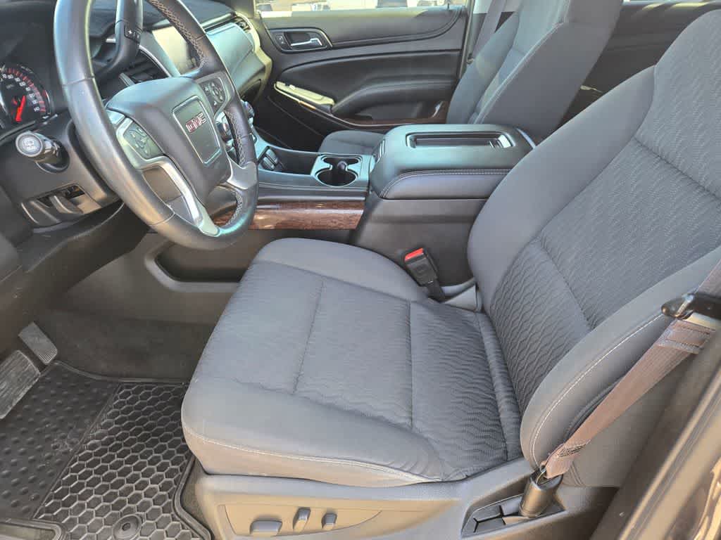 Thumbnail: 2016 GMC Yukon - 17
