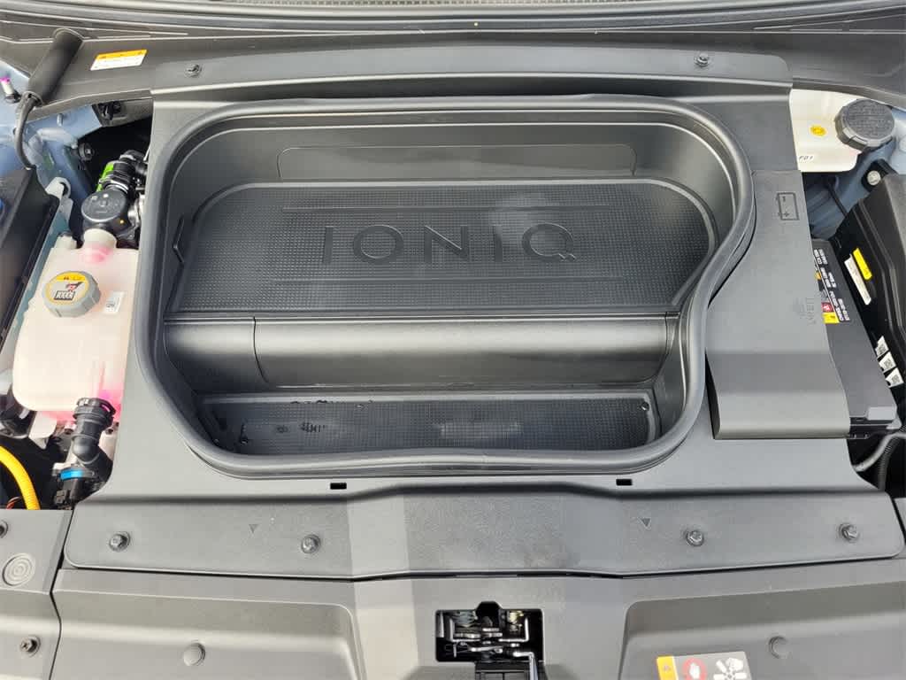 Thumbnail: 2023 Hyundai Ioniq 6 - 20
