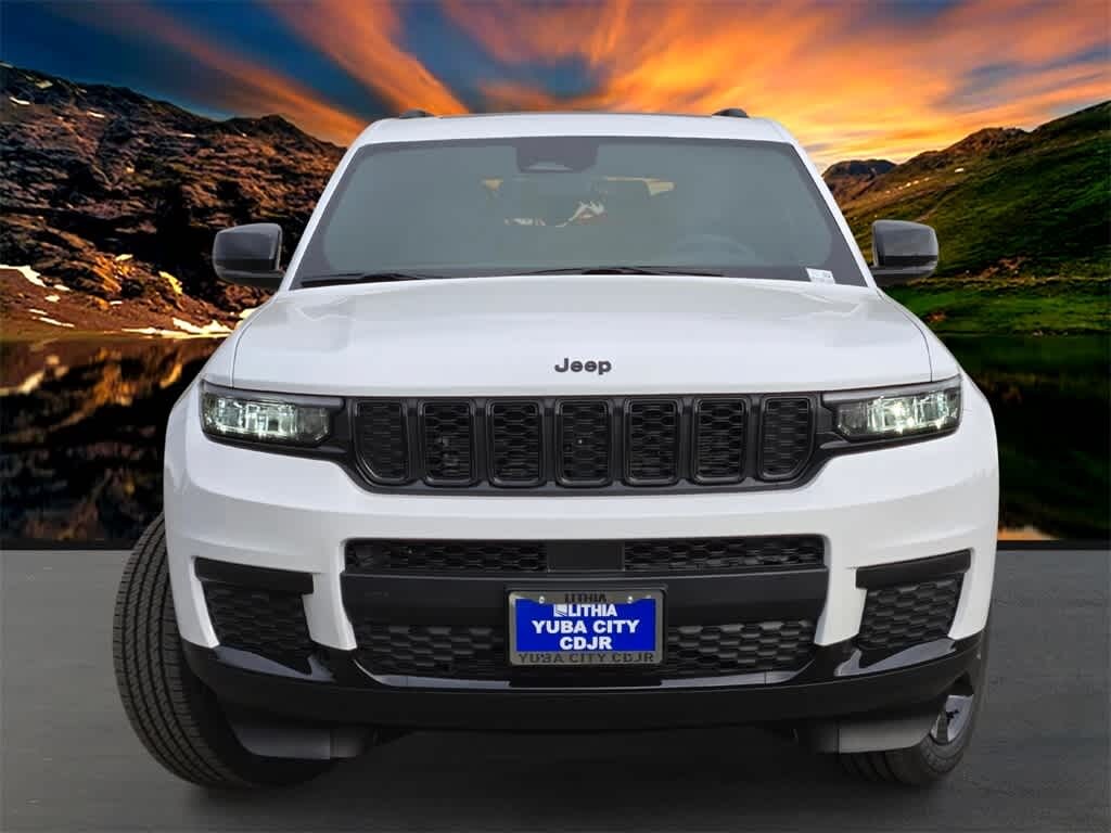 New 2025 Jeep Grand Cherokee L ALTITUDE X 4X4 Sport Utility