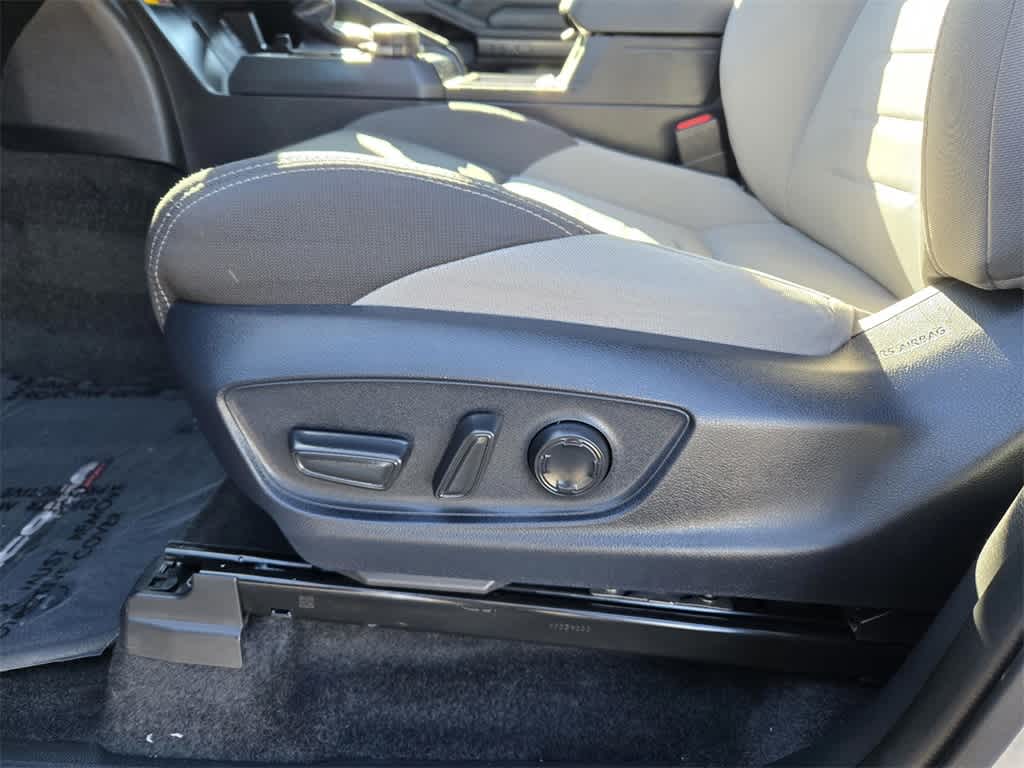 Thumbnail: 2024 Toyota Tacoma - 13