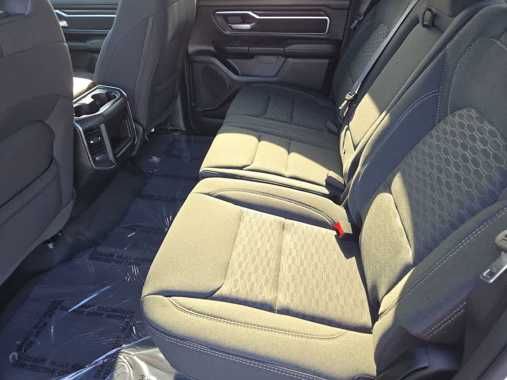 Thumbnail: 2026 RAM 1500 - 9