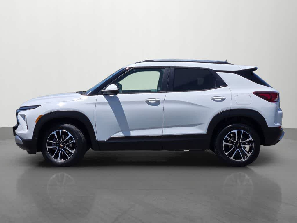 Thumbnail: 2025 Chevrolet TrailBlazer - 2
