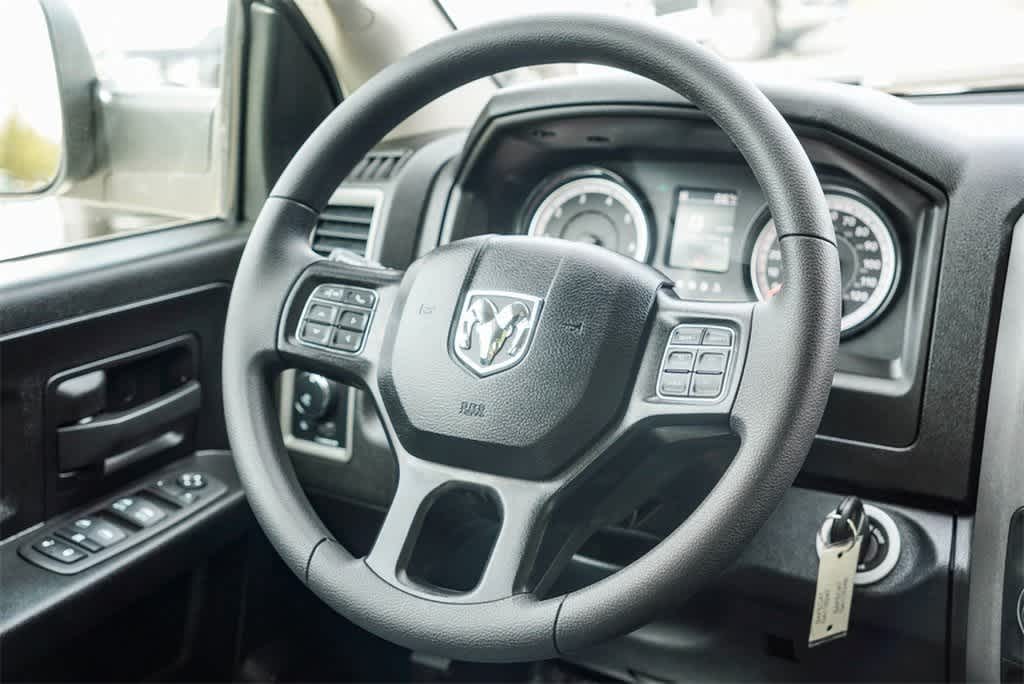 Thumbnail: 2024 RAM 1500 Classic - 15