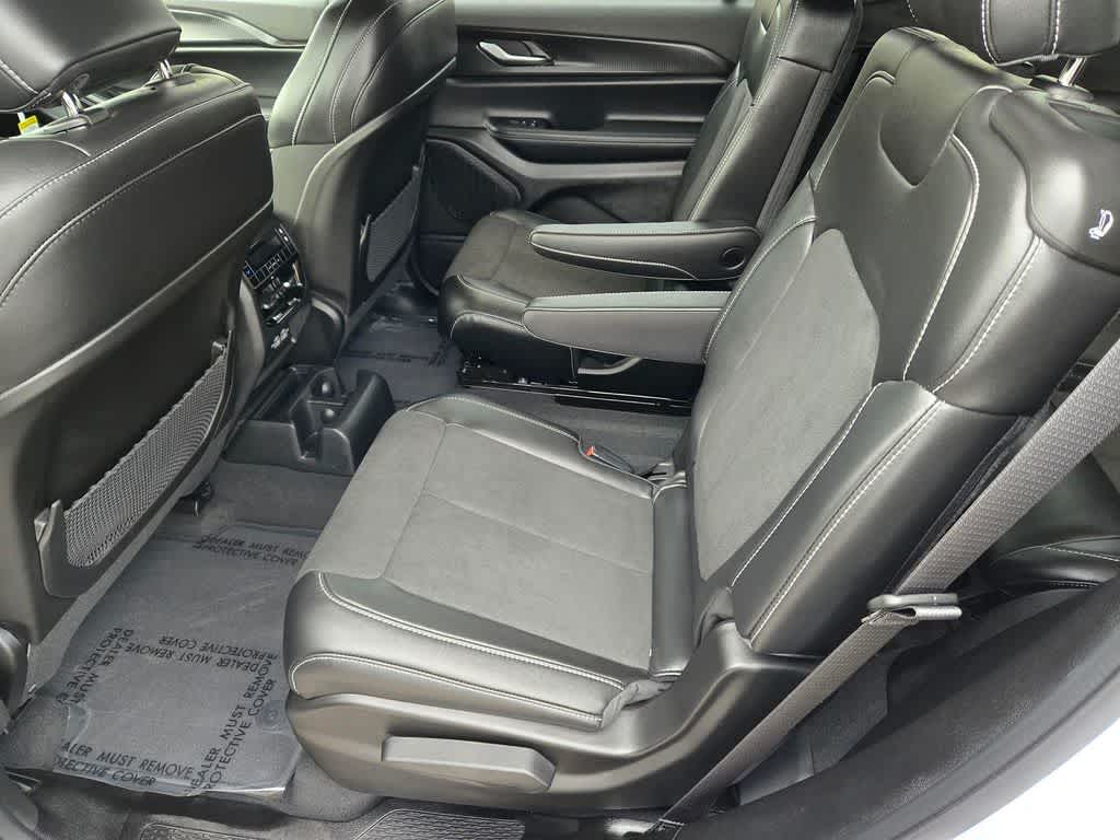 Thumbnail: 2025 Jeep Grand Cherokee - 9