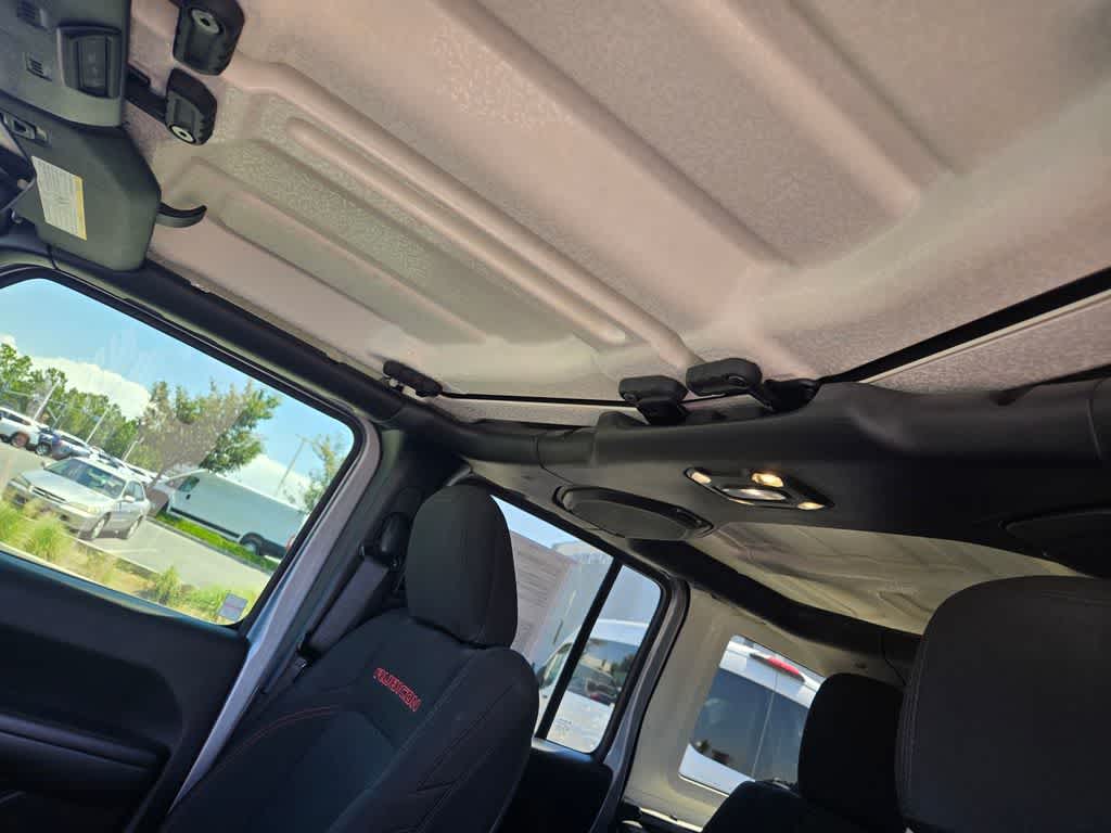 Thumbnail: 2019 Jeep Wrangler - 14