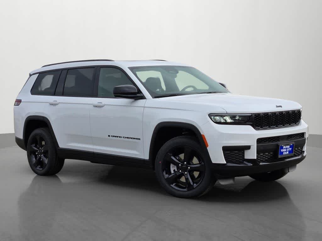 Thumbnail: 2025 Jeep Grand Cherokee - 8