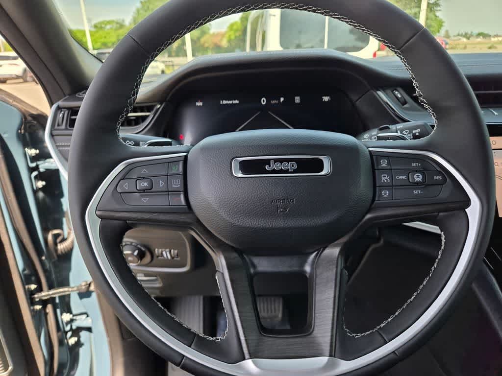 Thumbnail: 2026 Jeep Grand Cherokee - 22