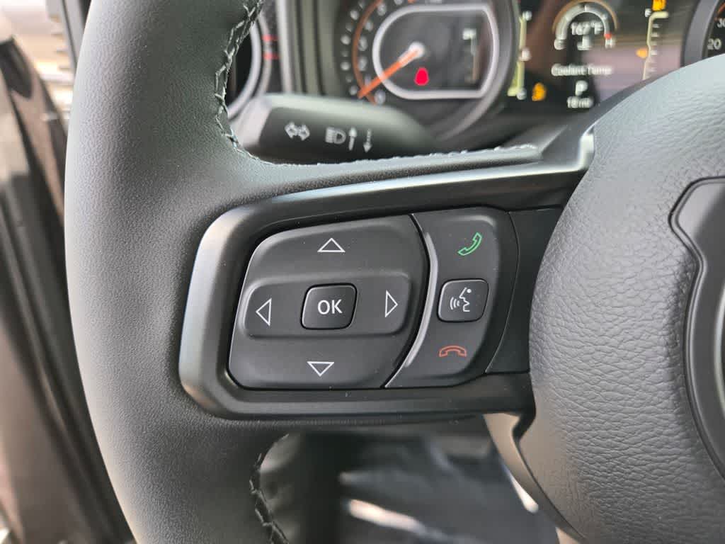 Thumbnail: 2026 Jeep Gladiator - 21